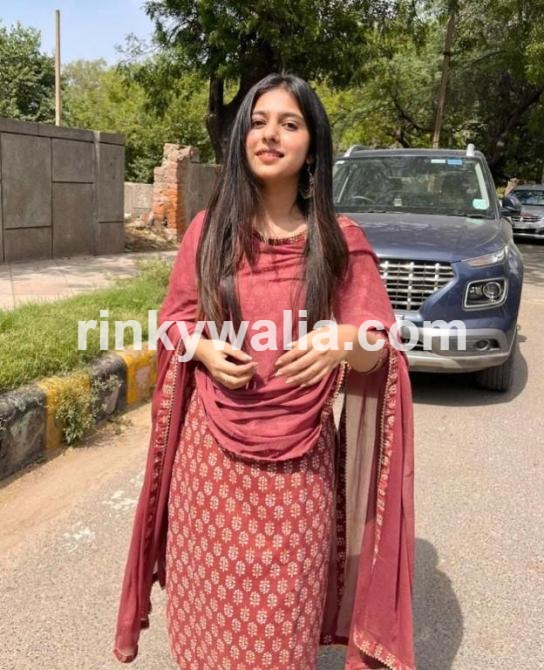 Call Girls in Akbarpur